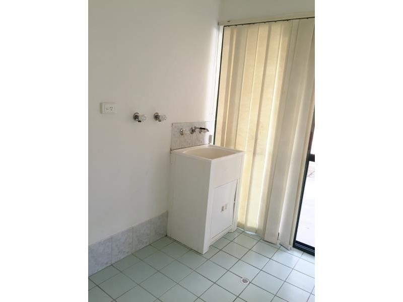 7/285 Wharf Street, Queens Park WA 6107