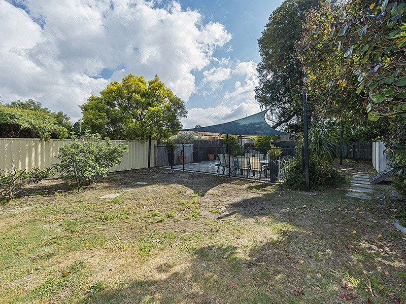 79 Arlunya Ave, Cloverdale WA 6105