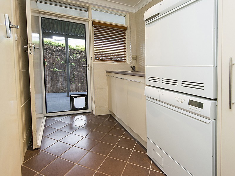 79 Arlunya Ave, Cloverdale WA 6105