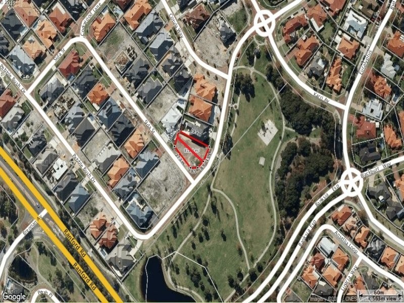 2/13 Pebble Bush Drive, Canning Vale WA 6155