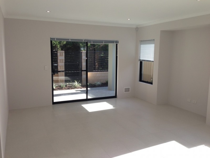 17C Bunratty Link, Canning Vale WA 6155