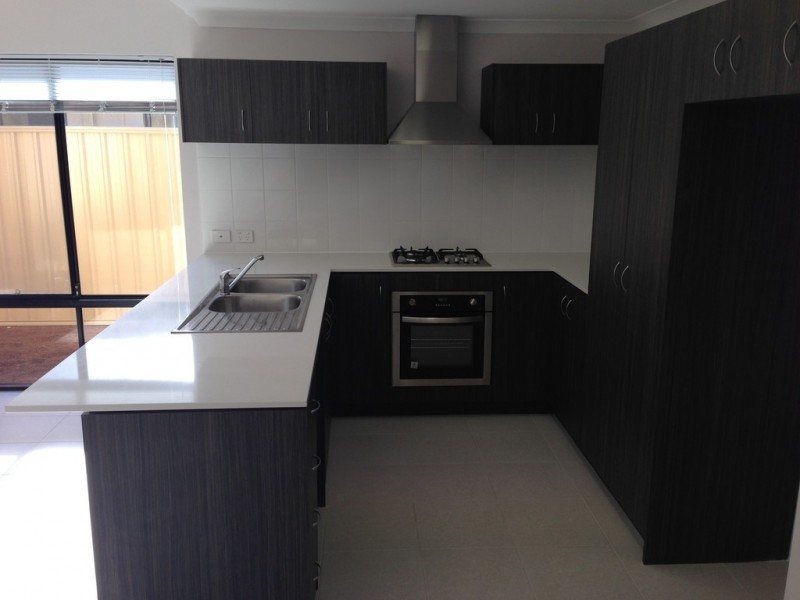 17C Bunratty Link, Canning Vale WA 6155