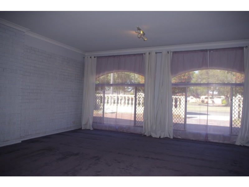 2 Headley Place, Bayswater WA 6053