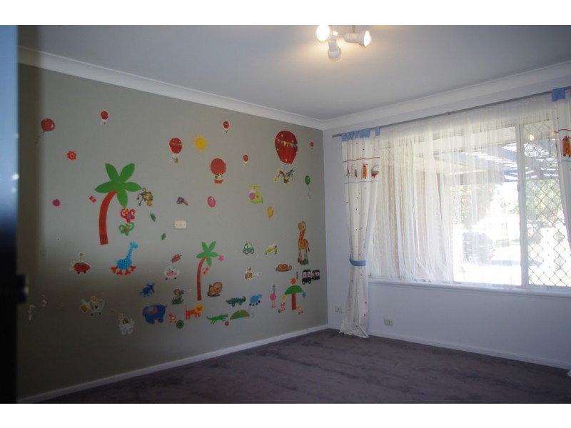 2 Headley Place, Bayswater WA 6053