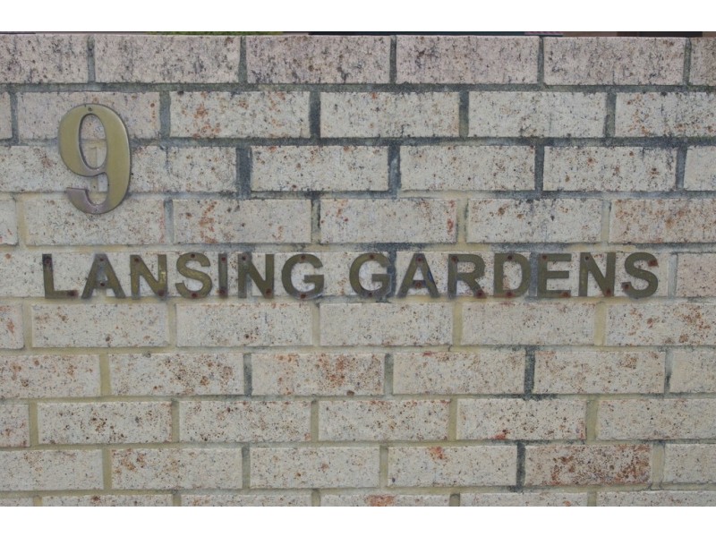 8 / 9 Lansing Street, Queens Park WA 6107