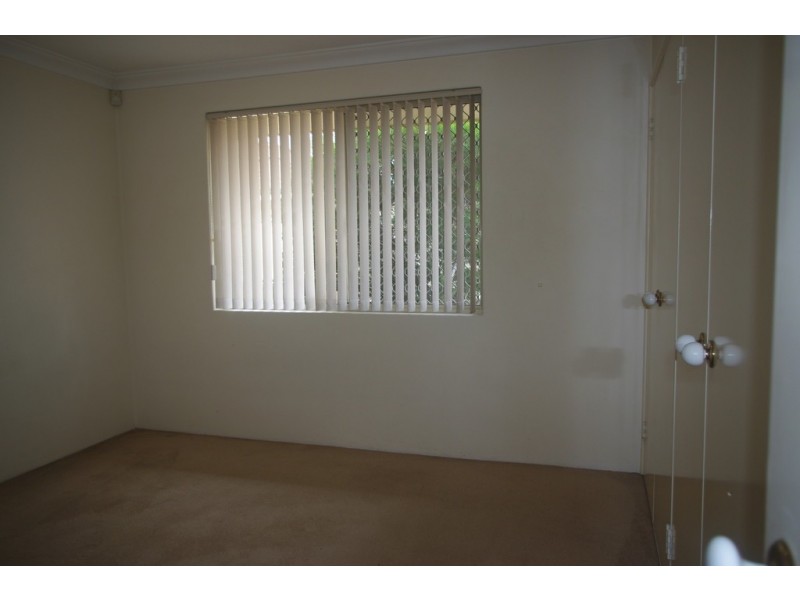 8 / 9 Lansing Street, Queens Park WA 6107