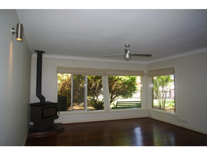 18 Boulder St, Bentley WA 6102