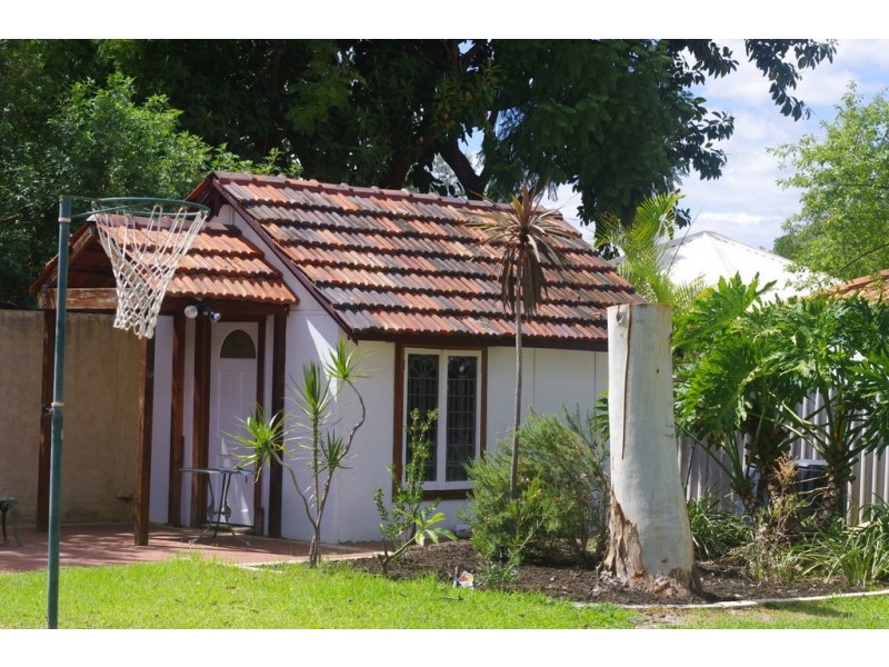 18 Boulder St, Bentley WA 6102