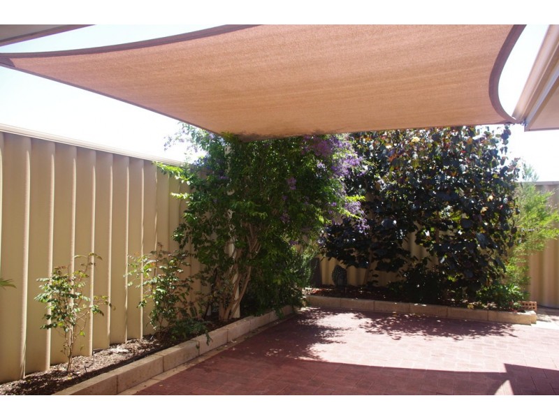 215B Shepperton Rd, East Victoria Park WA 6101