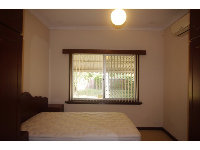 17 Playfield St, East Victoria Park WA 6101