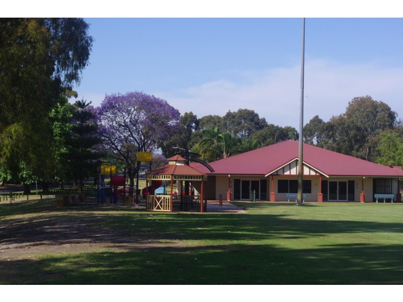 17 Playfield St, East Victoria Park WA 6101