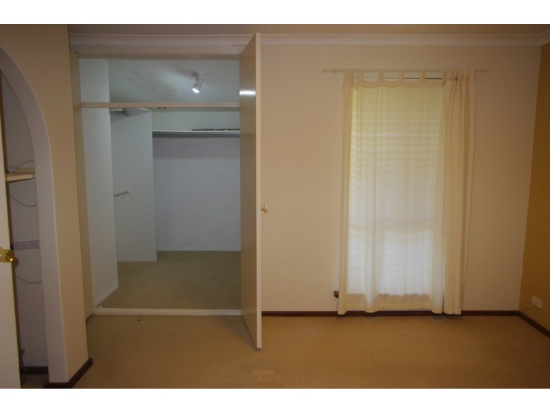 6 Moingup Street, Lesmurdie WA 6076