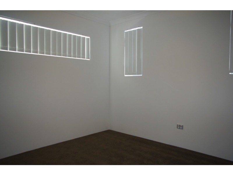 1 / 190 Surrey Road, Rivervale WA 6103