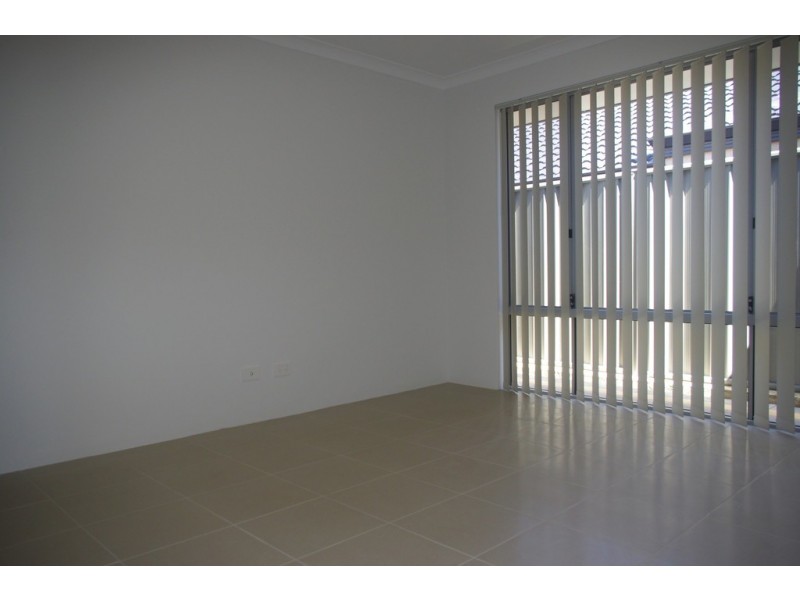 14 Ontario Grove, Success WA 6164