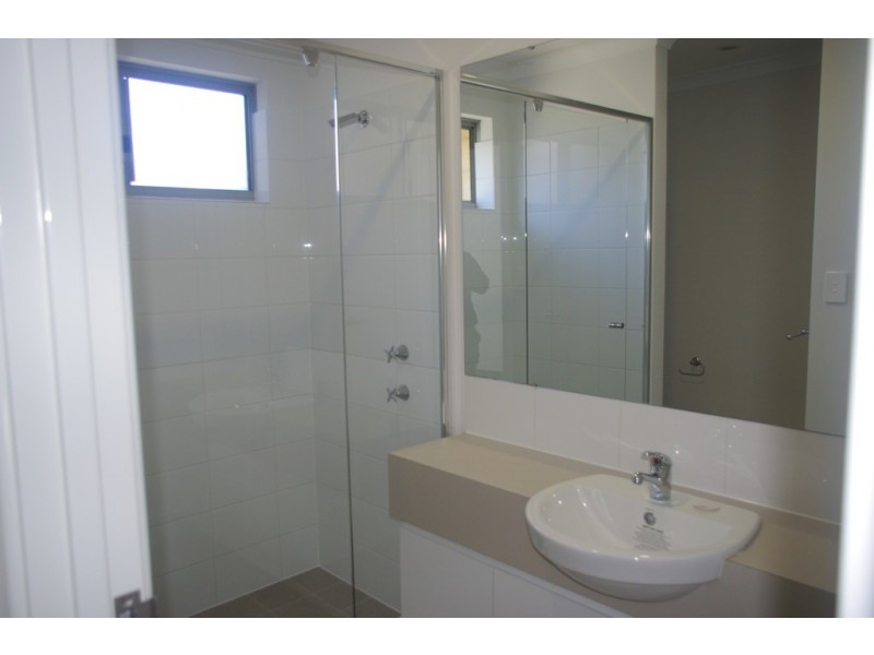 14 Ontario Grove, Success WA 6164