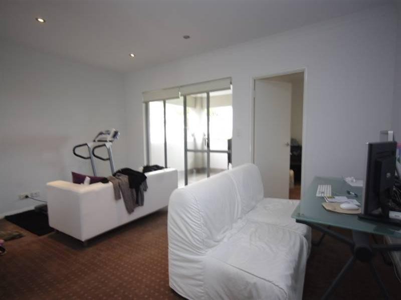 1C Hancock St, Nollamara WA 6061