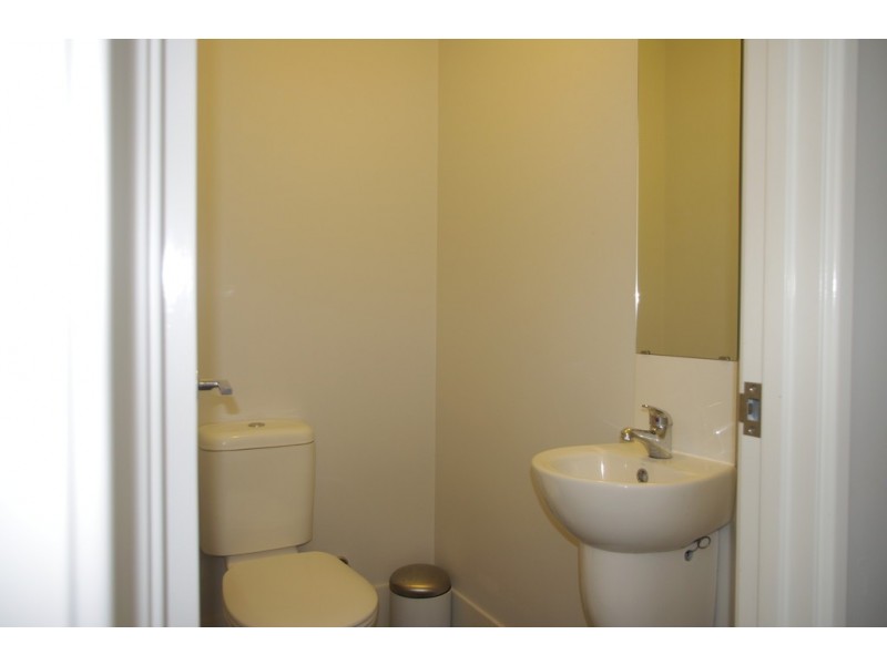 20 Elkhorn Ave, Southern River WA 6110