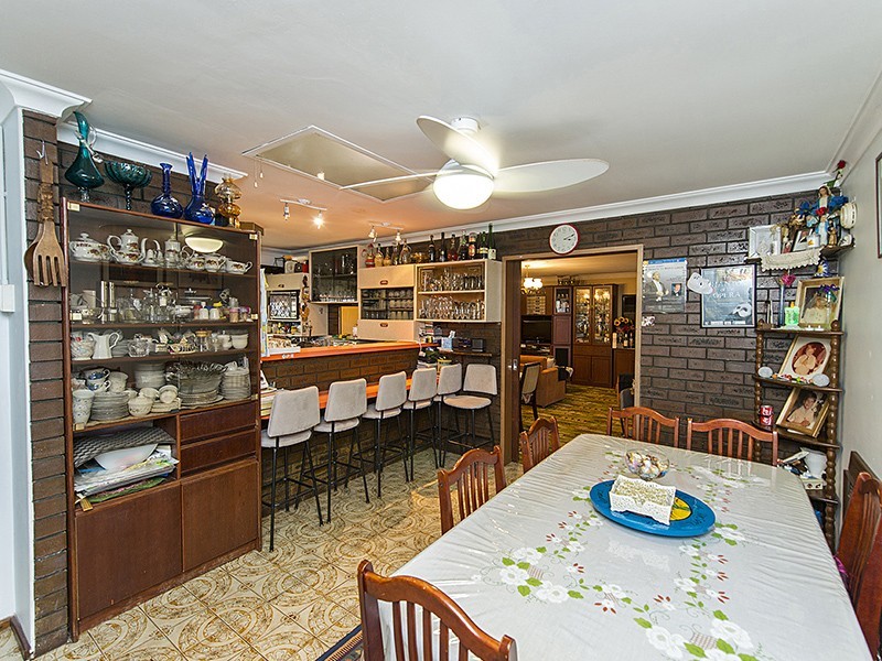 9 and 11 Limbee Glade, Huntingdale WA 6110