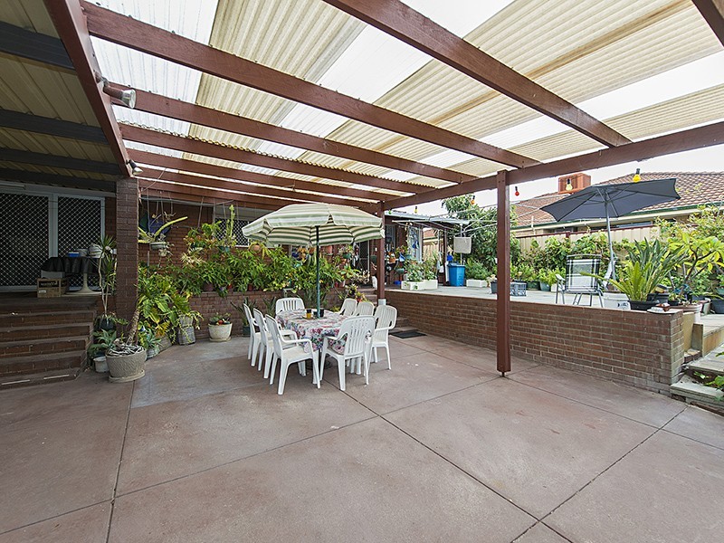 9 and 11 Limbee Glade, Huntingdale WA 6110