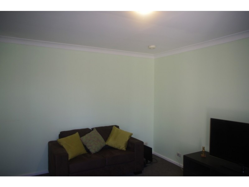 4/1 Tricia Crt, Shelley WA 6148