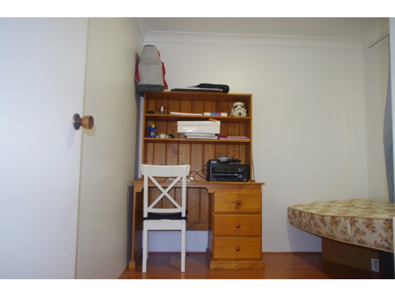 4/1 Tricia Crt, Shelley WA 6148