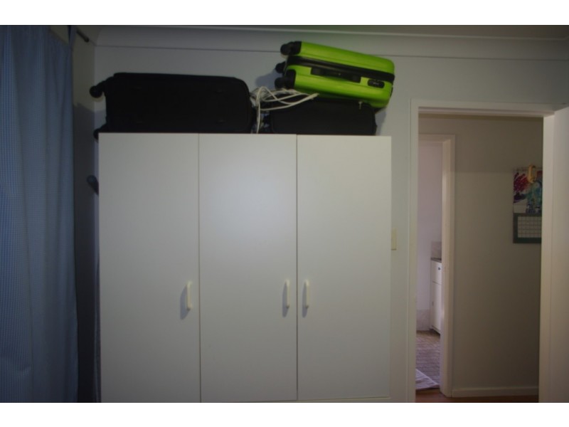 4/1 Tricia Crt, Shelley WA 6148