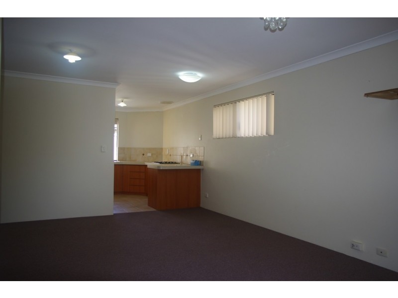 10/2 Boundary Rd, St James WA 6102