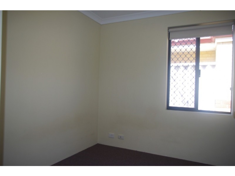 10/2 Boundary Rd, St James WA 6102