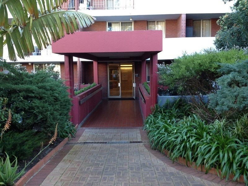 Unit 3/69 King George Street, Victoria Park WA 6100