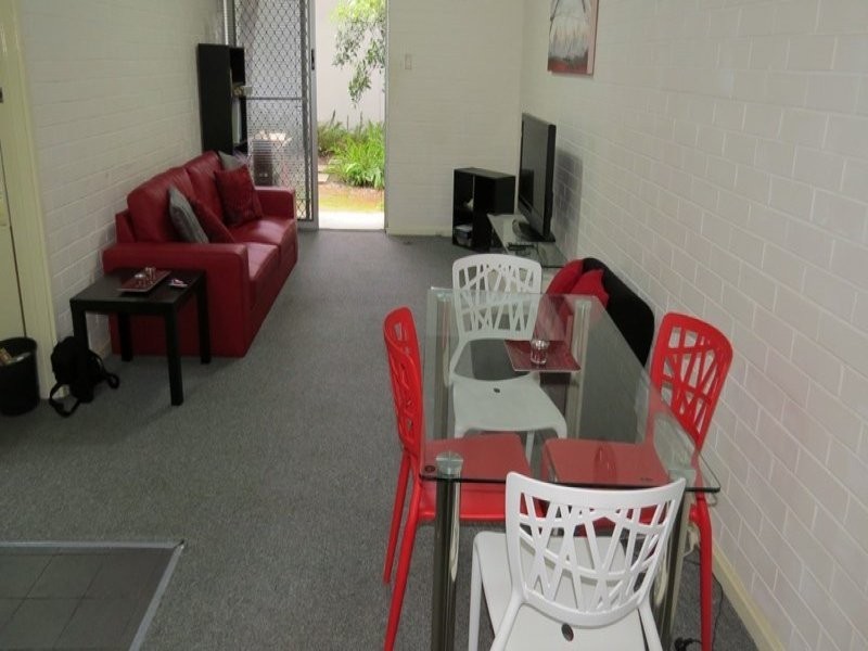 Unit 3/69 King George Street, Victoria Park WA 6100