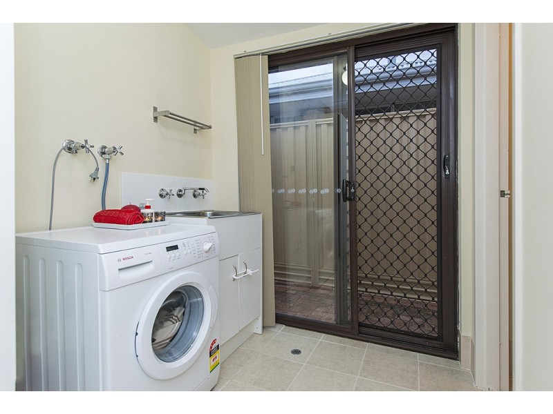 15 Coolgardie Street, St James WA 6102