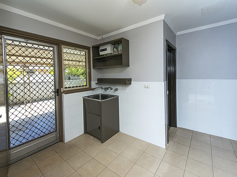 192 Corinthian Rd East, Riverton WA 6148