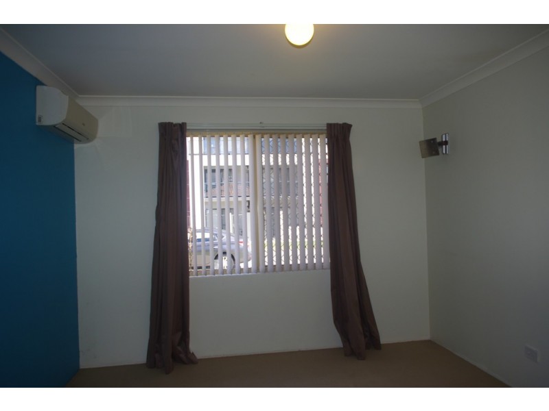 1/34 Camberwell St, Beckenham WA 6107