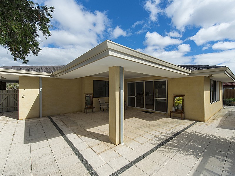 16 London Way, Bateman WA 6150