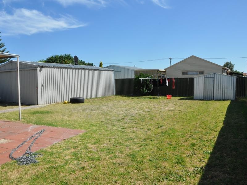 6 Streatham Street, Beckenham WA 6107