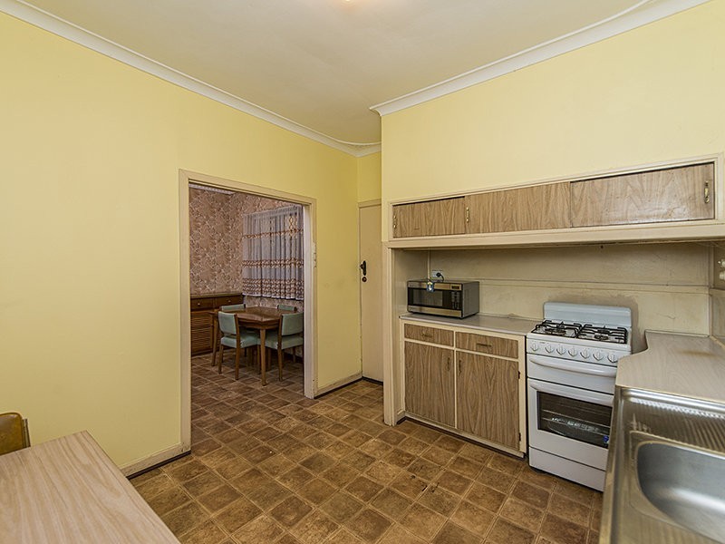 230 Rutland Avenue, Carlisle WA 6101