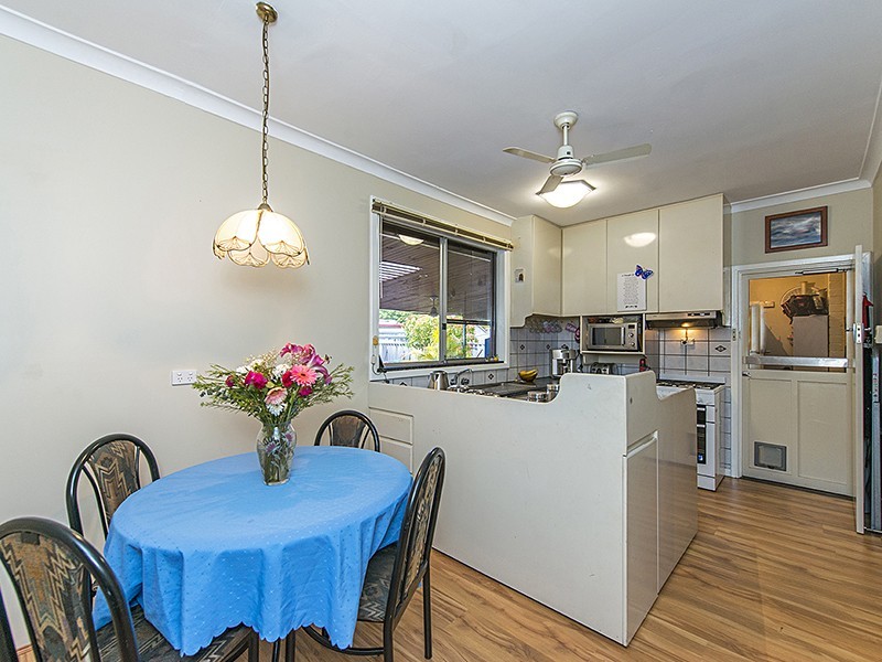 20 Crellin Way, Cloverdale WA 6105