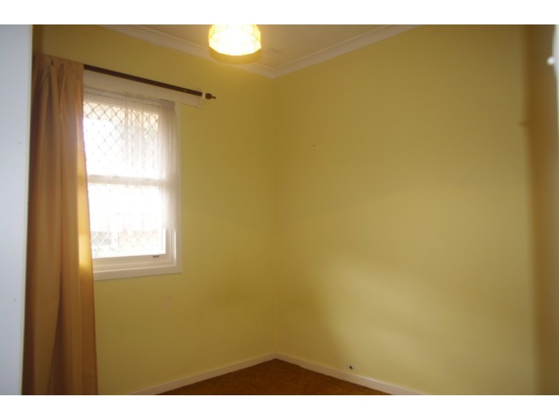 190 Manning Rd, Wilson WA 6107