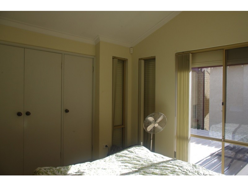 2/11 Teague Street, Burswood WA 6100