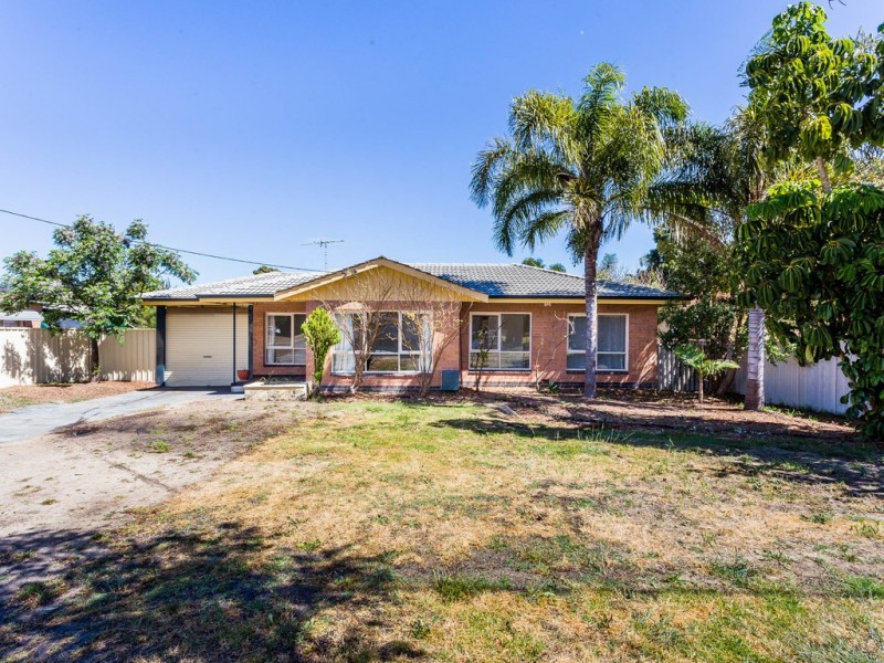 27 Connaught Street, Forrestfield WA 6058