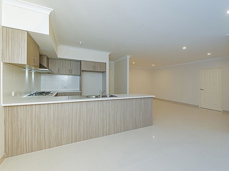 2/320 Acton Avenue, Kewdale WA 6105