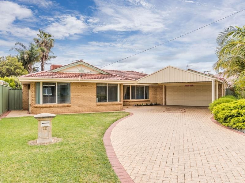 12 Lyonia Court, Forrestfield WA 6058