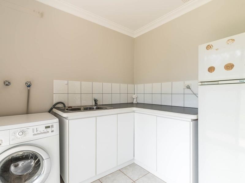 12 Lyonia Court, Forrestfield WA 6058