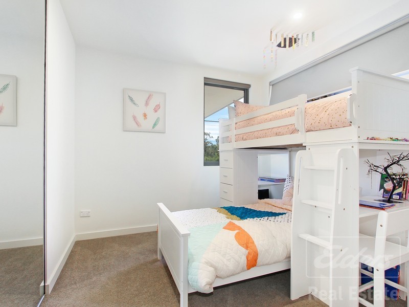 B404/2 Rowe Drive, Potts Hill NSW 2143