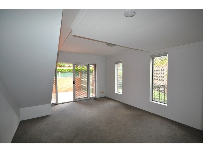 8/73 Reynolds Avenue, Bankstown NSW 2200