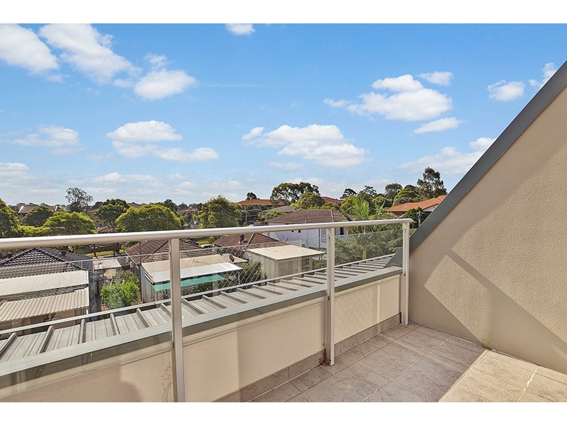 25/38 Cairds Avenue, Bankstown NSW 2200