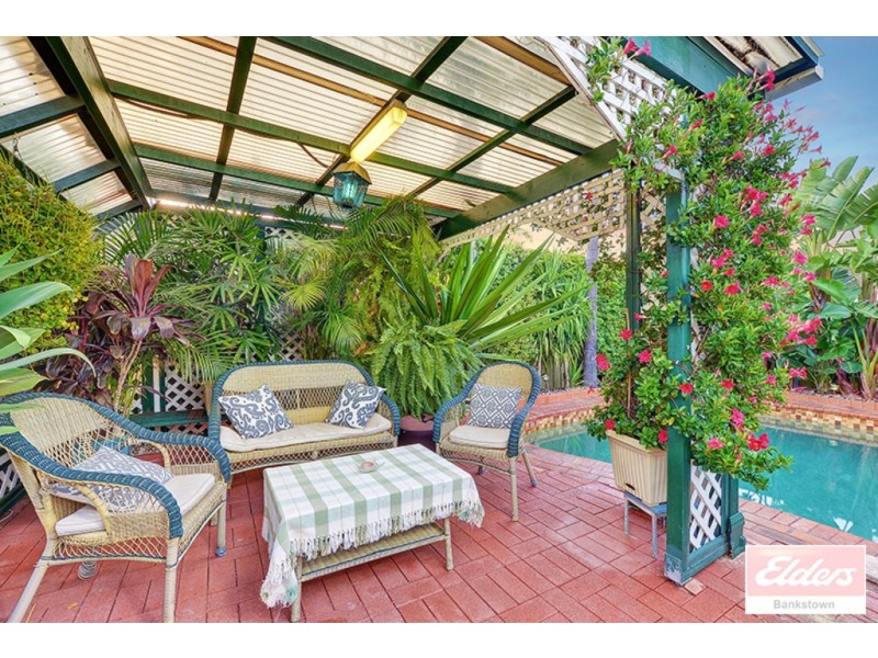 86 Wendy Avenue, Georges Hall NSW 2198