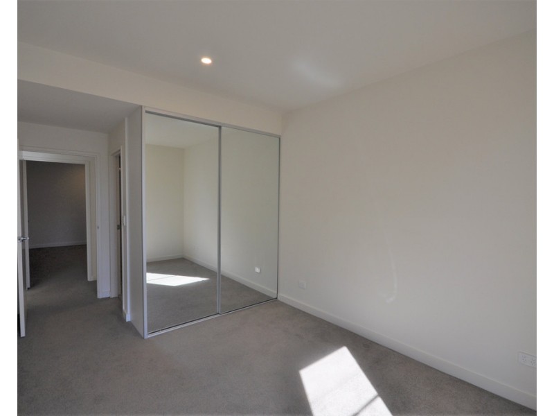 D203/17 Hanna St, Potts Hill NSW 2143