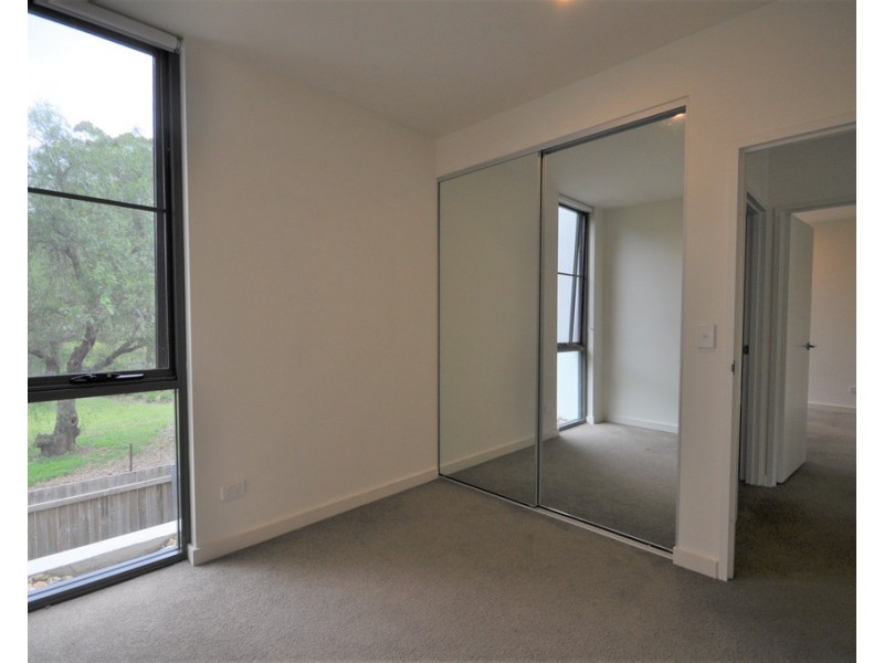 D207/17 Hanna St, Potts Hill NSW 2143