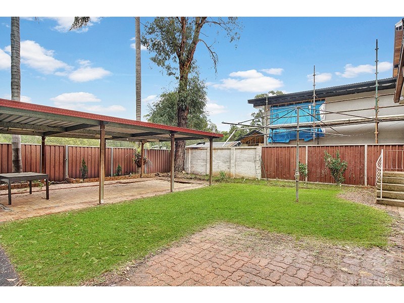 13 Amaroo Avenue, Georges Hall NSW 2198